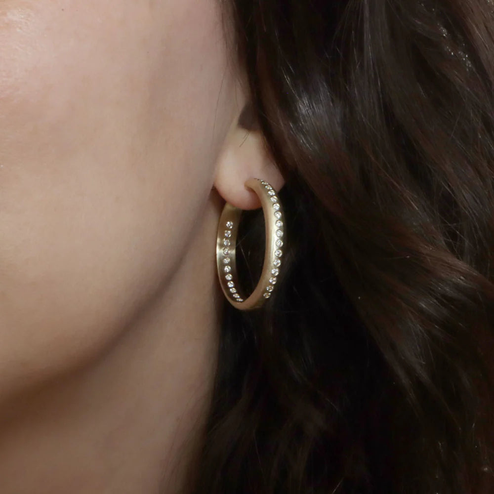 GWEN BARBA Large Stello Hoops
